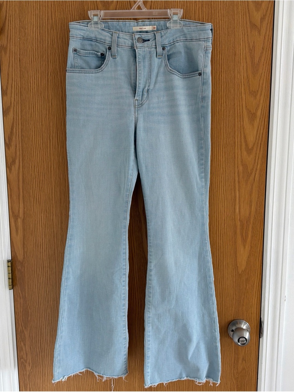 Levi’s 726 High Rise Flare Light Wash Women’s Size 30 Raw Hem Jeans Classic